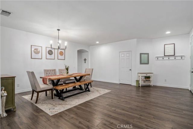 4048 J-9, Lancaster, CA 93536