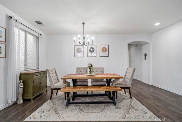 4048 J-9, Lancaster, CA 93536