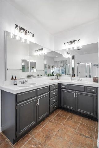 4048 J-9, Lancaster, CA 93536