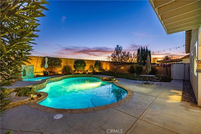 4048 J-9, Lancaster, CA 93536