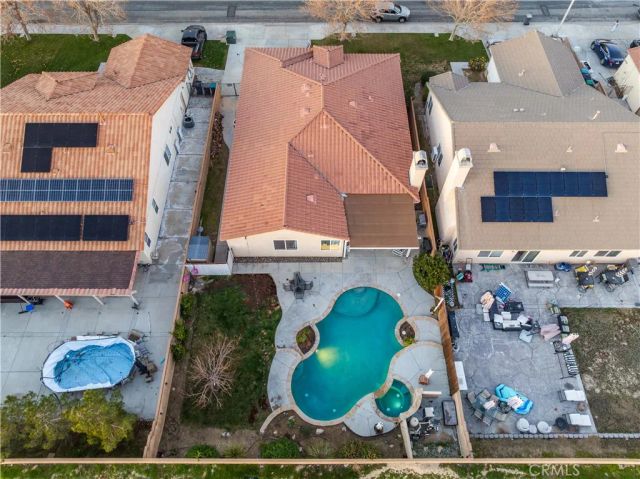 4048 J-9, Lancaster, CA 93536