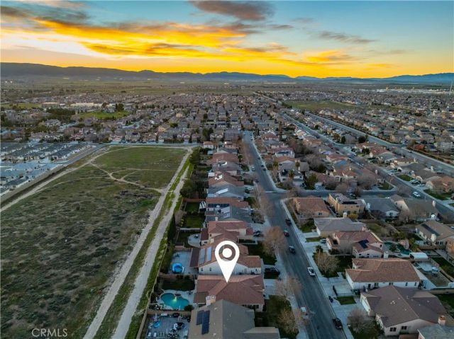 4048 J-9, Lancaster, CA 93536