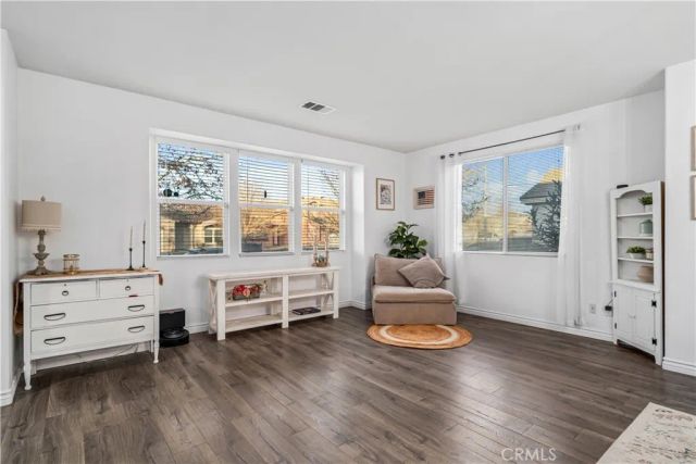 4048 J-9, Lancaster, CA 93536