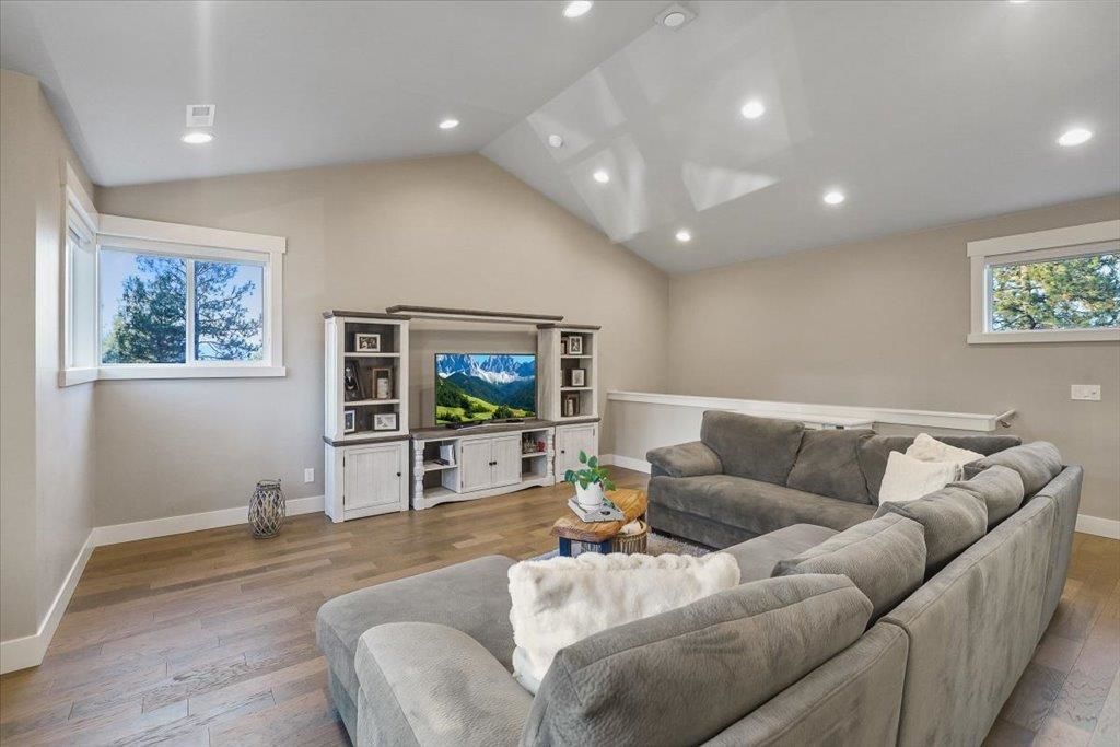 6815 S Wilcox Ln, Spokane, WA 99206 photo 14