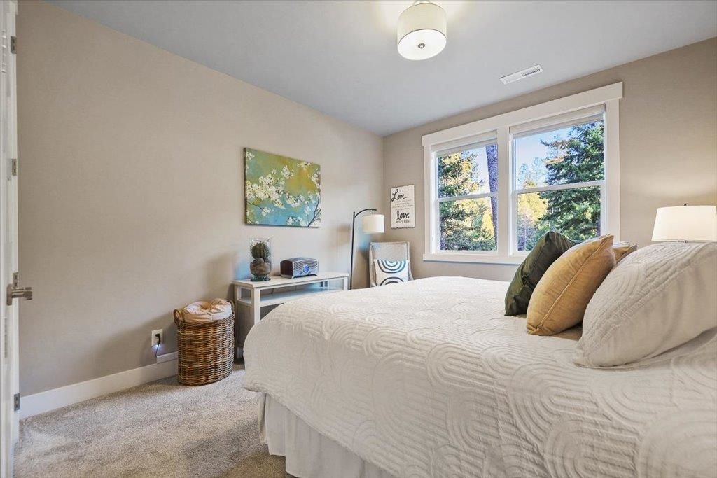 6815 S Wilcox Ln, Spokane, WA 99206 photo 17