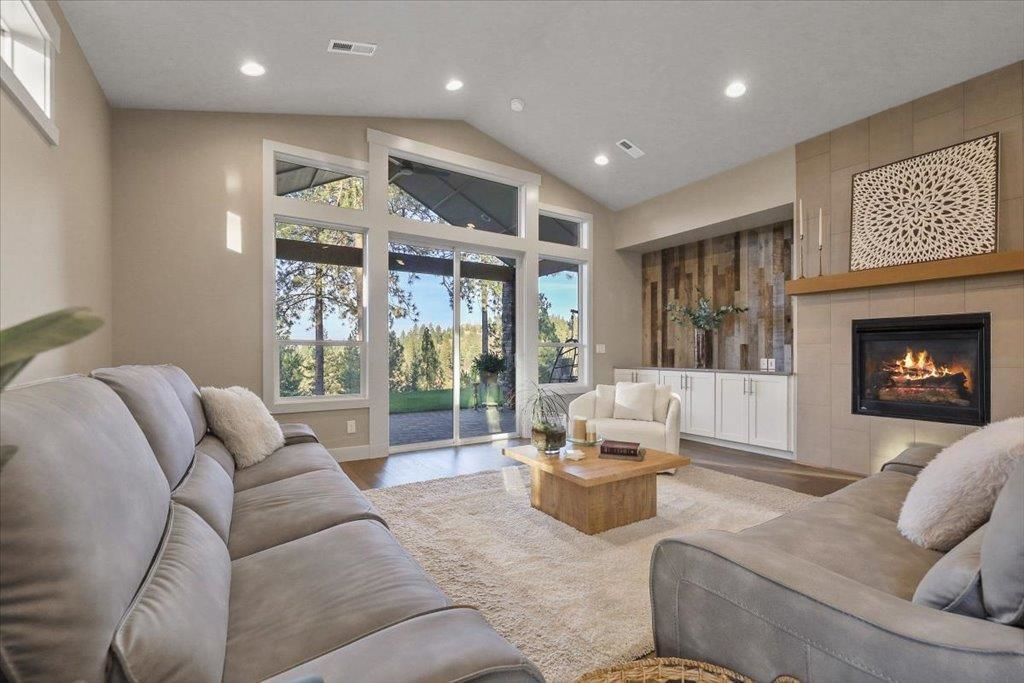 6815 S Wilcox Ln, Spokane, WA 99206 photo 6