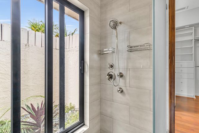 1083 NW 97th Avenue, Plantation, FL 33322