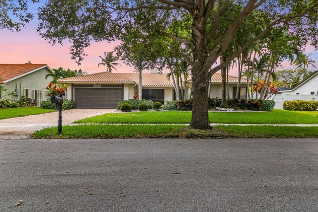 1083 NW 97th Avenue, Plantation, FL 33322