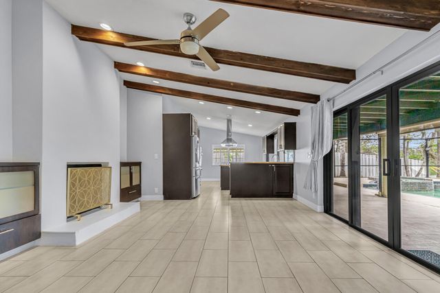 1083 NW 97th Avenue, Plantation, FL 33322