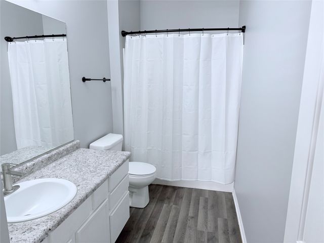 1110 NE 6th Lane G1, Ankeny, IA 50021