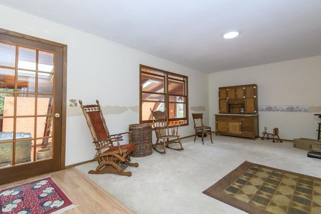 S87W27350 Ridgeway COURT, Mukwonago, WI 53149