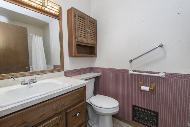 S87W27350 Ridgeway COURT, Mukwonago, WI 53149