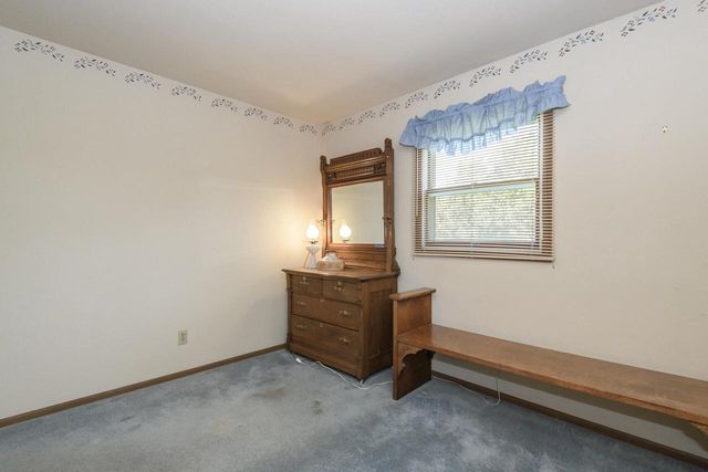 S87W27350 Ridgeway COURT, Mukwonago, WI 53149