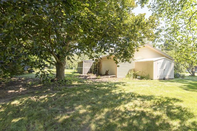 S87W27350 Ridgeway COURT, Mukwonago, WI 53149