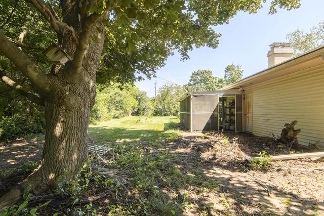 S87W27350 Ridgeway COURT, Mukwonago, WI 53149