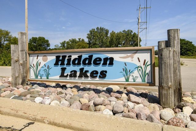 S87W27350 Ridgeway COURT, Mukwonago, WI 53149