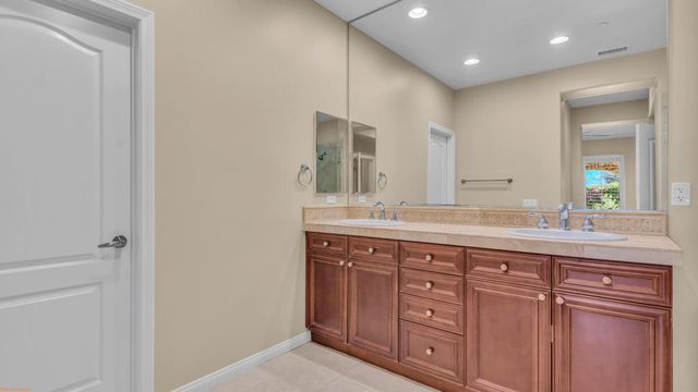 1021 Via Fortuna, Palm Desert, CA 92260
