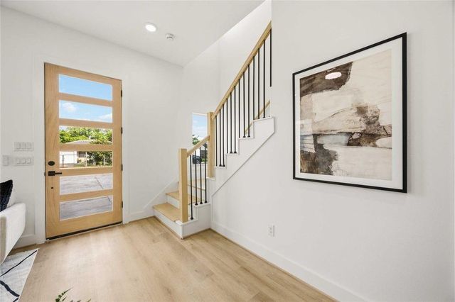 7130 Saint Augustine Street B, Houston, TX 77021