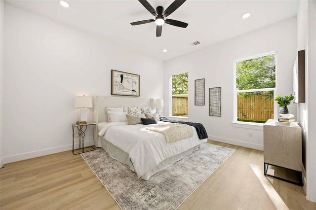 7130 Saint Augustine Street B, Houston, TX 77021