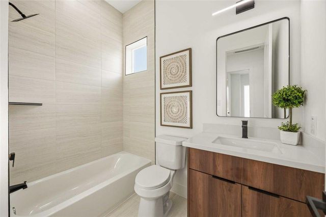 7130 Saint Augustine Street B, Houston, TX 77021