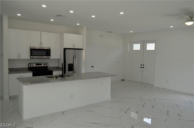 2611 Carol PL, Lehigh Acres, FL 33971
