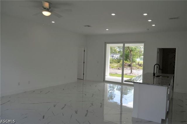 2611 Carol PL, Lehigh Acres, FL 33971