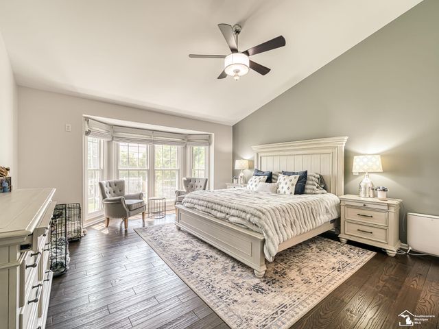 816 Regents Park Drive, Monroe, MI 48161