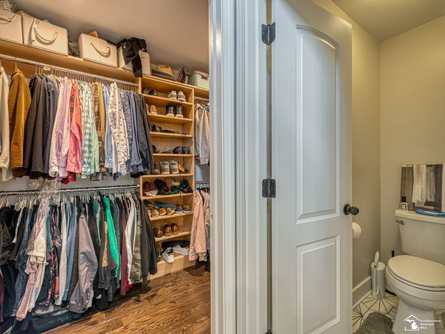 816 Regents Park Drive, Monroe, MI 48161