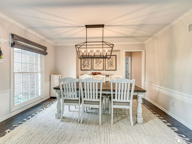 816 Regents Park Drive, Monroe, MI 48161