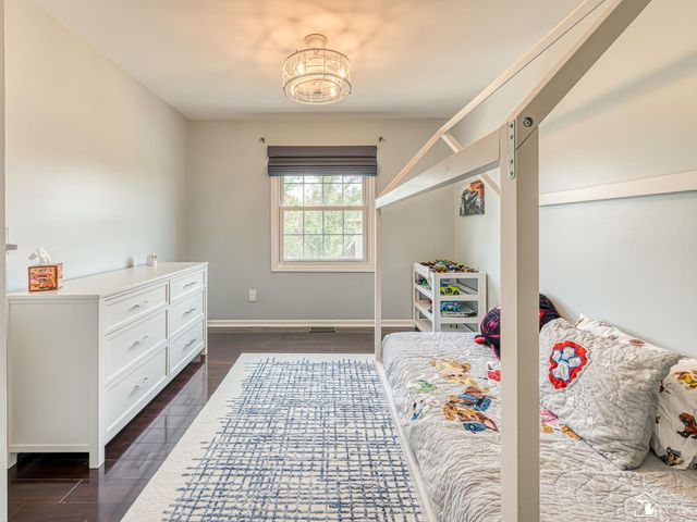 816 Regents Park Drive, Monroe, MI 48161