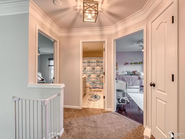 816 Regents Park Drive, Monroe, MI 48161