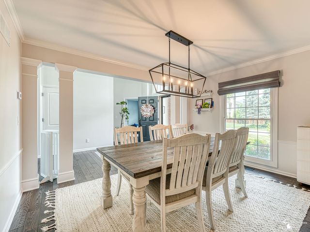 816 Regents Park Drive, Monroe, MI 48161