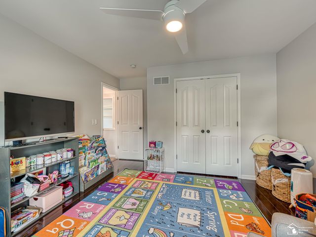 816 Regents Park Drive, Monroe, MI 48161