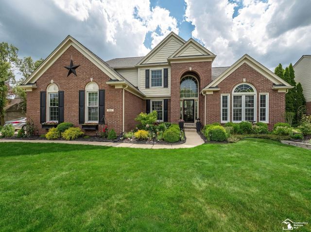 816 Regents Park Drive, Monroe, MI 48161