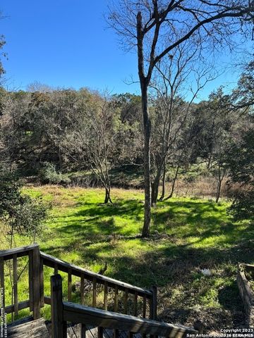 18214 SCENIC LOOP RD, Helotes, TX 78023