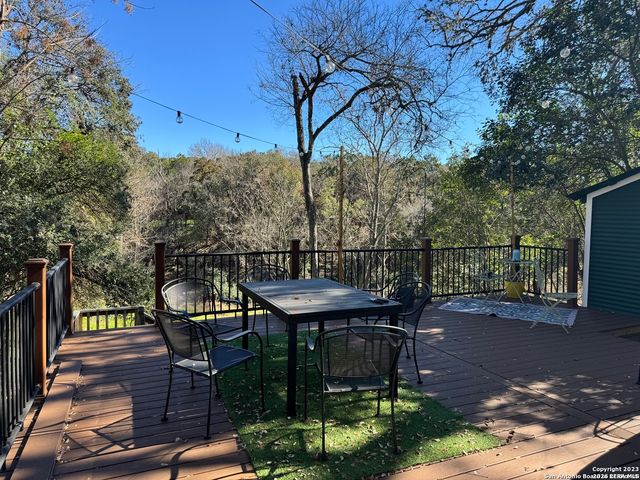 18214 SCENIC LOOP RD, Helotes, TX 78023
