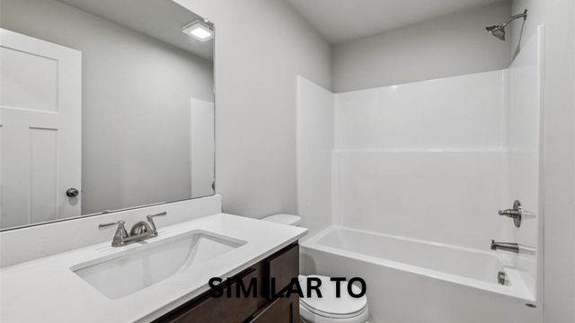 212 S Walnut Drive, Norwalk, IA 50211