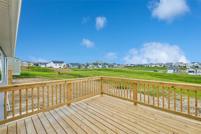 212 S Walnut Drive, Norwalk, IA 50211