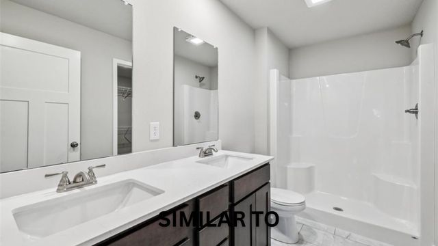 212 S Walnut Drive, Norwalk, IA 50211