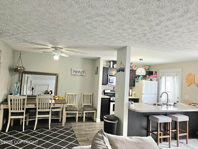 10140 Goose Berry Place, Anchorage, AK 99507