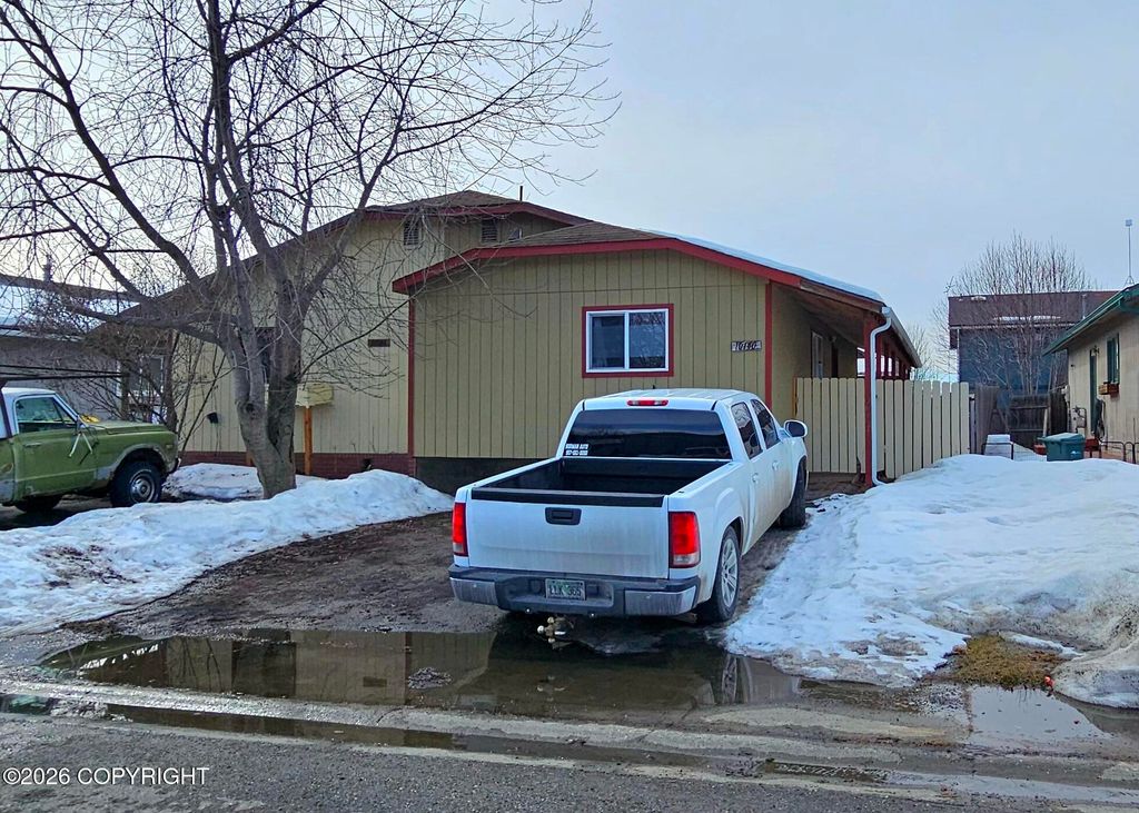 10140 Goose Berry Place, Anchorage, AK 99507
