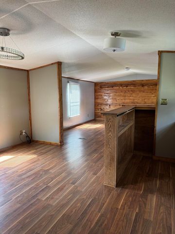 160 E Haynes Street, Vinita, OK 74301