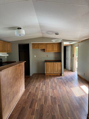 160 E Haynes Street, Vinita, OK 74301