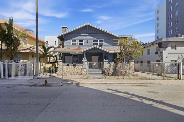 667 NW 1st St, Miami, FL 33128