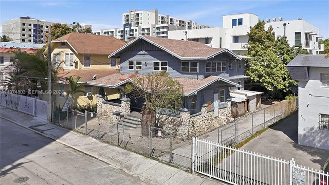 667 NW 1st St, Miami, FL 33128