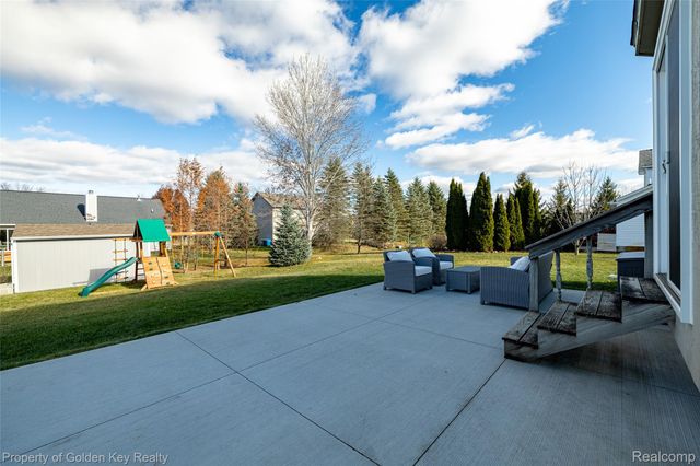 1266 Theresa Drive, Fenton Charter Township, MI 48430