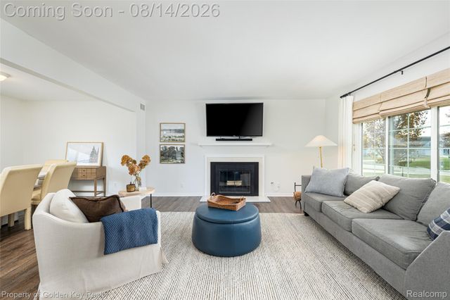 1266 Theresa Drive, Fenton Charter Township, MI 48430