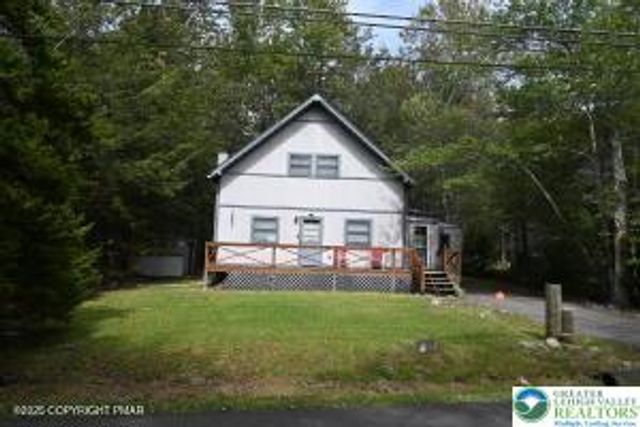 222 Nadine Boulevard, Coolbaugh Twp, PA 18346