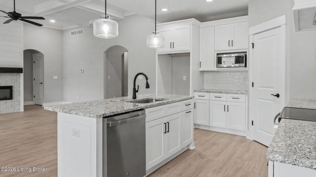 6720 Sycamore Bend Trace, Louisville, KY 40291