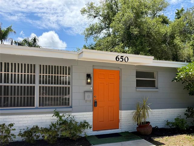 650 NEWTON AVENUE S, St Petersburg, FL 33701